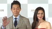 第20届釜山电影节 闭幕式红毯之朴成雄秋瓷炫