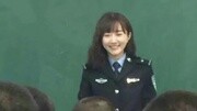 最美警校女教师网上走红 长相清纯上课被围观