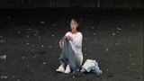 每次女孩来海边默默的给茂整理衣服    看着都特别美好