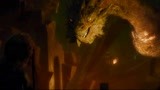 霍比特人2：全剧最精彩片段，矮人王子勇斗恶龙，融金活埋恶龙