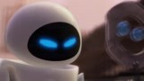 机器人总动员：瓦力一直跟着伊娃，想对伊娃表白，瓦力太可爱了！