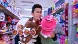 我们十七岁：孙杨超市扫购玩偶，奥运冠军竟有一颗少女心！