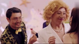李茶的姑妈：李茶真是逗，看见亲姑妈都不认识，就想着吃东西啊！
