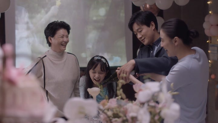 《小舍得》夏君山父子解除隔离 南俪为女儿举办"成人礼"