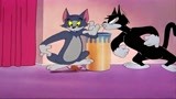 猫和老鼠：汤姆和黑猫抢杰瑞邀功，却聪明反被聪明误，惹怒了主人
