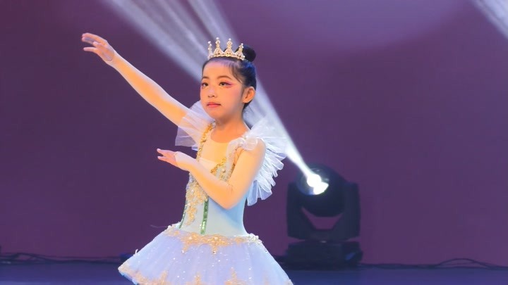 2021艺术校园·精彩中华·安徽《诙谐华尔兹》金羽鹭舞蹈培训学校