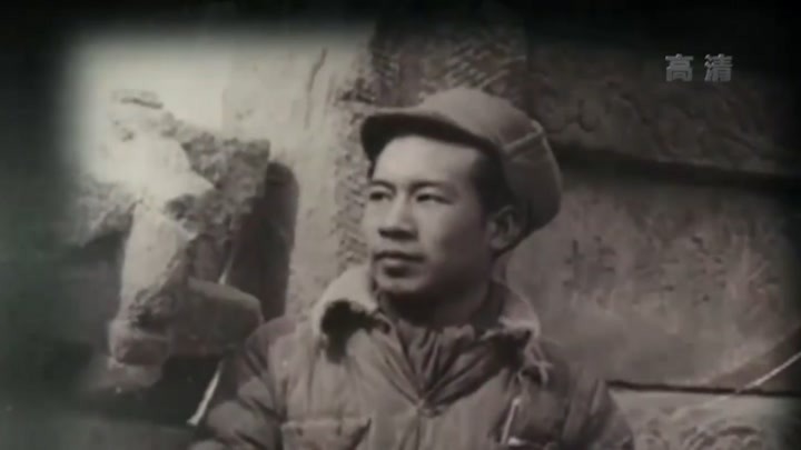 滞留苏联五年后，袁牧之回到中国，与吴印咸再度重逢
