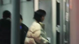 刘恋现身网络视听年度盛典 长裙飘飘气场全开