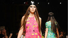 Versace for H&M 2011纽约时装秀