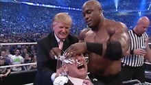 WWE总裁面对特朗普口吐狂言，结果被扇耳光剃了光头，现场观众