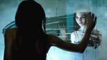 女孩总被同学欺负，镜中的另一个自己看不下去了，跑出来帮她复仇