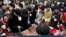 武汉:一高校校园内湖捕鱼 四万师生免费加餐