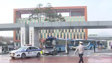 李明博所在拘留所748人确诊 警车出动转运患者