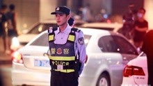 张若昀新剧《警察荣誉》路透，身穿警服一身正气，相比之前又瘦了