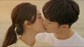Watch the latest EP12 Guang Xi and Yi Ke Share Their First Kiss online with English subtitle for free English Subtitle