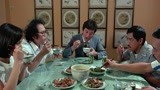 五福星：看洪金宝吃饭太香了，红烧肉配上北京烤鸭，都给我看饿了