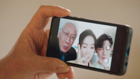 Tonton online EP21 Zhong Yiming and Zhen Gaogui accompany Tong's grandfather to watch a movie Sub Indo Dubbing Mandarin