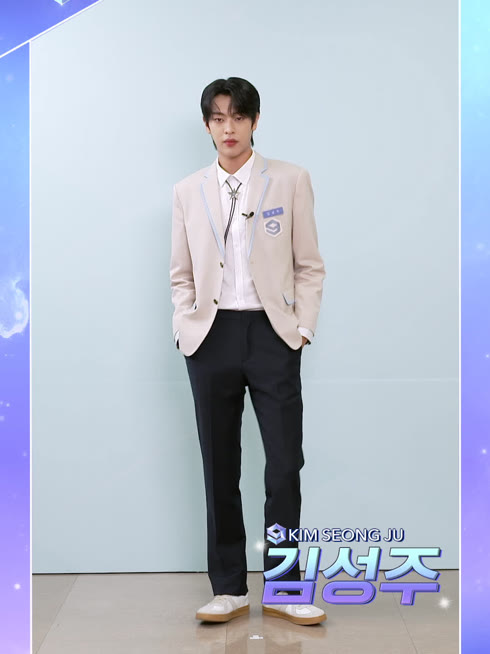 온라인에서 시 김성주 자기소개 자막 언어 더빙 언어